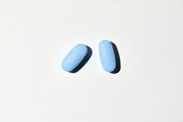 威而鋼購買指南:如何安全購買威而鋼?避免假藥風險的完整攻略